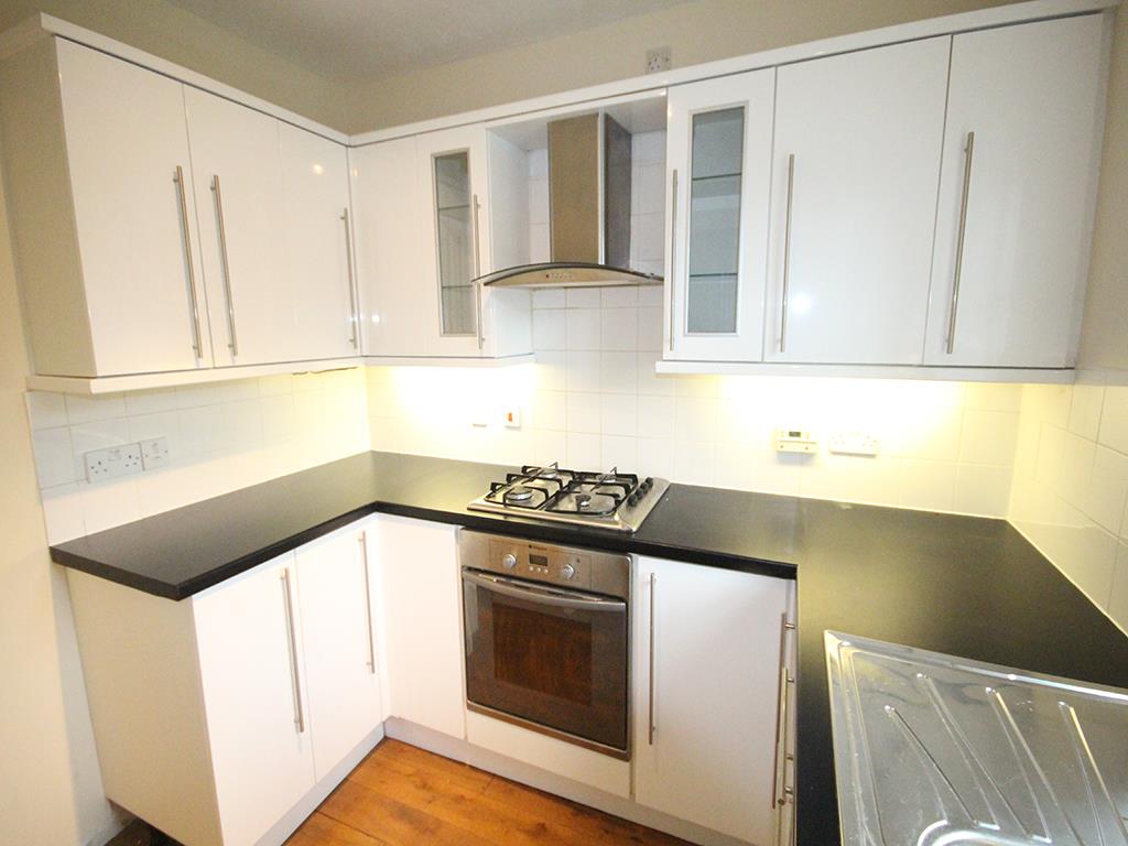 3 bedroom semi-detached house To Let in Barnoldswick - 2017-02-27 10.33.45.jpg